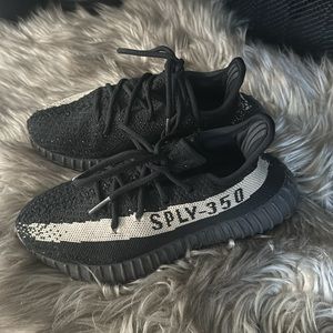 ADIDAS Yeezy (5.5-6 women’s)